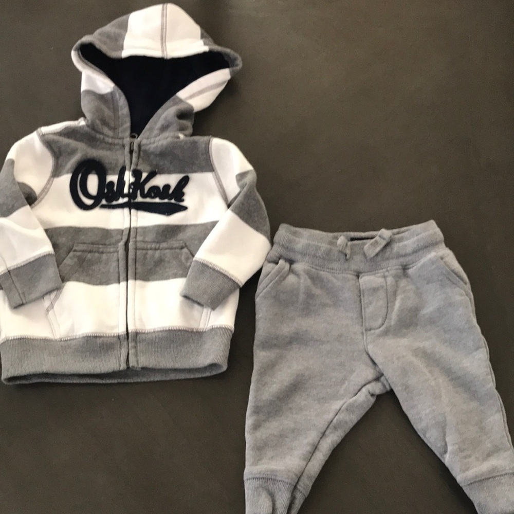 OshKosh B’gosh 2 piece outfit. Perfect condition.